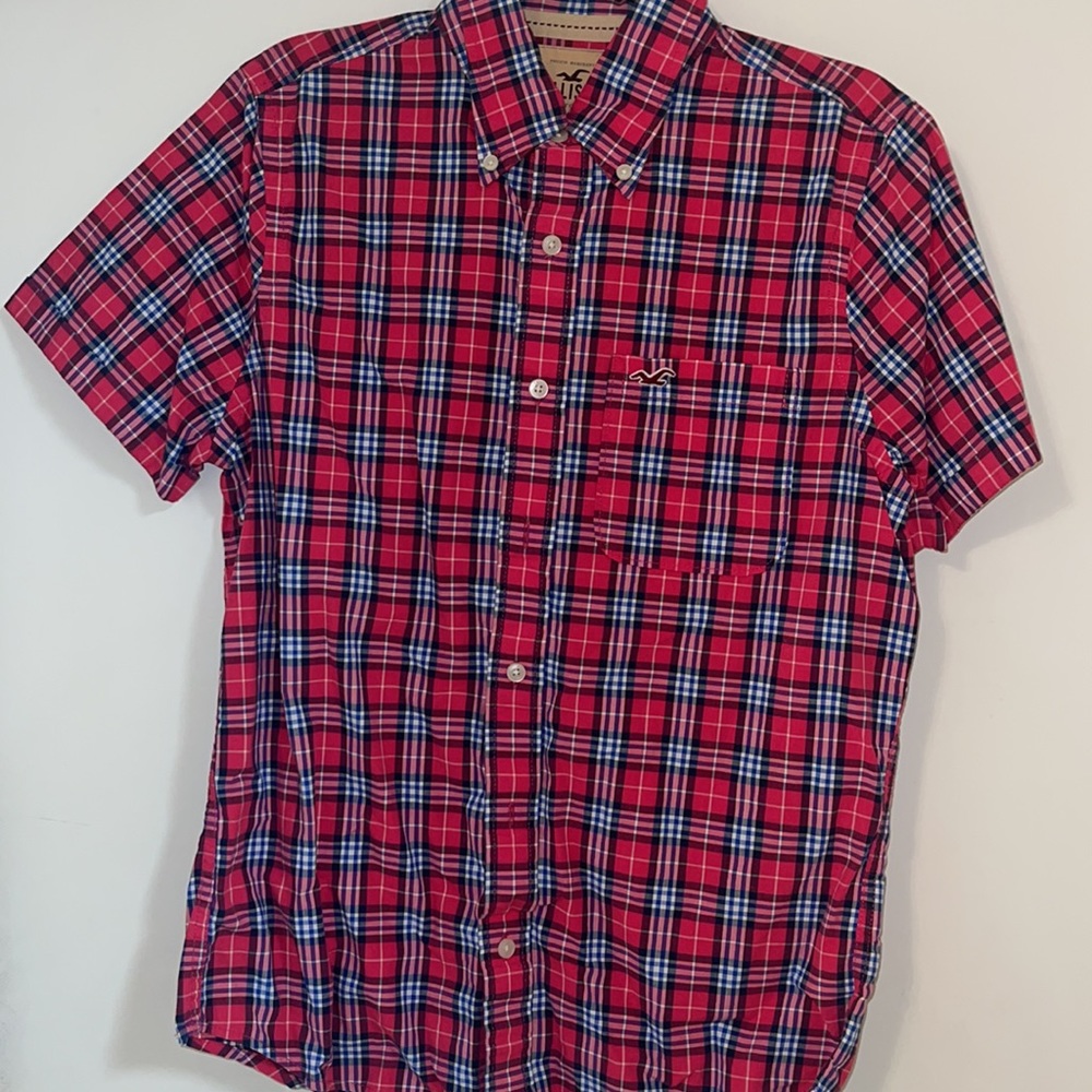Pink and blue short sleeve Hollister Brand button up size Large